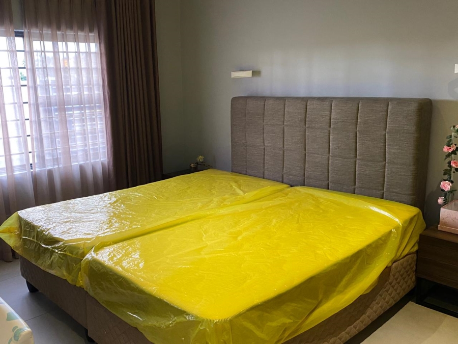 4 Bedroom Property for Sale in Rondebosch East Western Cape